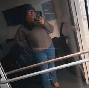 Meet your Posher, Jasmine